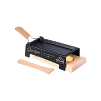 Thumbnail for Personalisiertes Raclette-Set mit silberfarbener Gravur, Holzgriff und Teelichtbetrieb